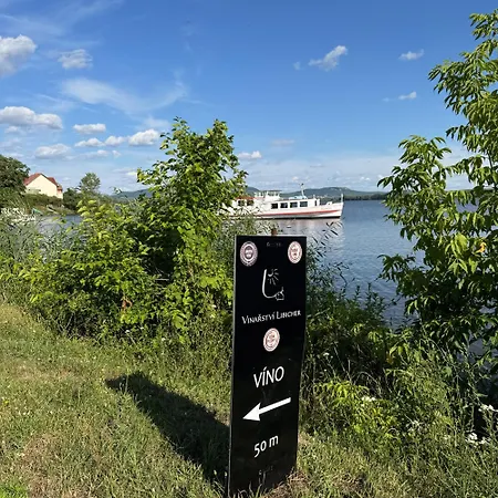 Penzion Vinařský Dům V Zahradě 3*