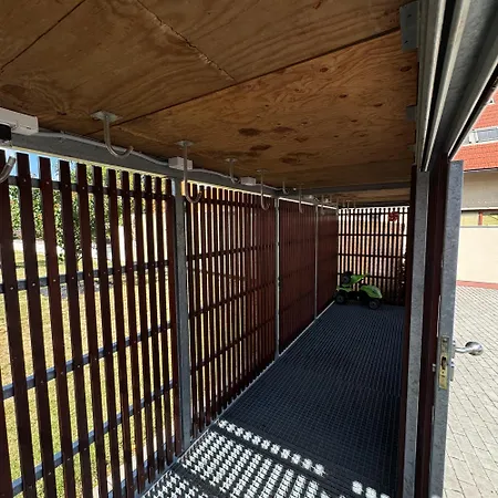 Vinařský Dům V Zahradě 3*